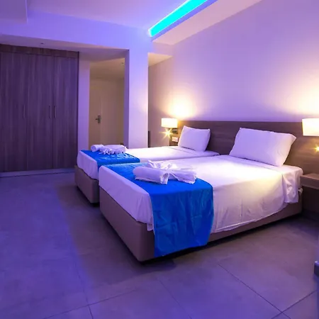Flora Maria Hotel 3*